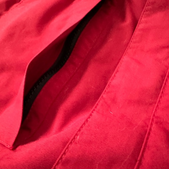 Eddie Bauer Jacket Weatherproof Red & Black 7 Pockets Detachable Hood Sz Small - Picture 12 of 13